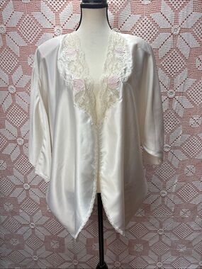 Vintage Eaton Vanity Fair Ivory Satin Lace Bed Jacket Robe